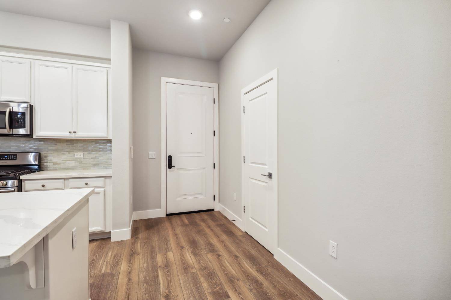 Davis, CA 95616,1661 Spring ST #341