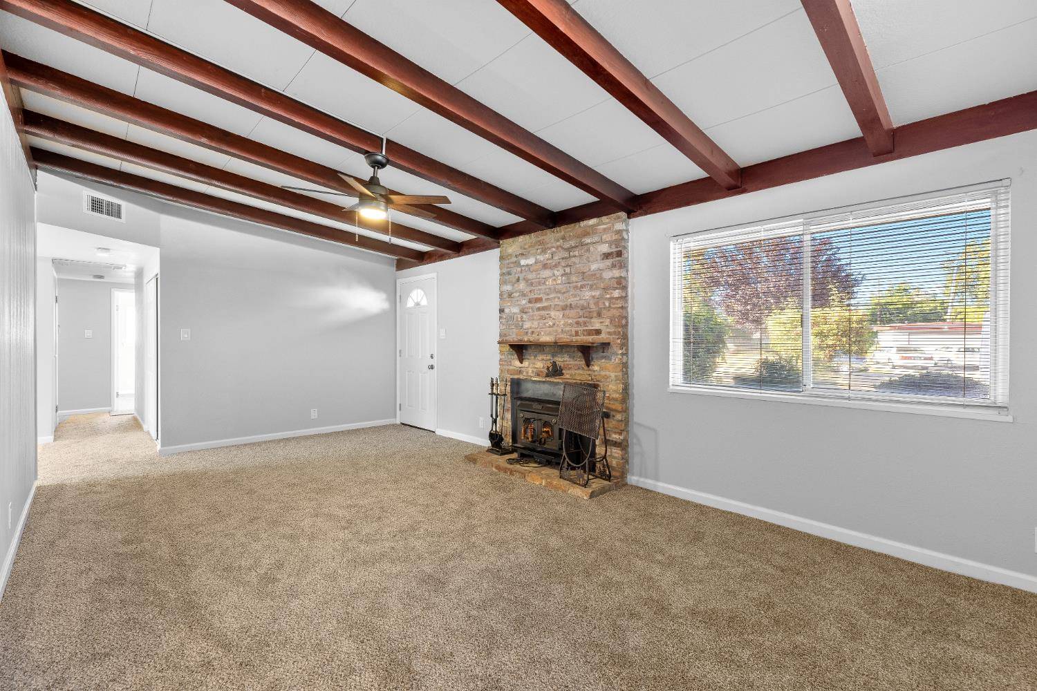 Elk Grove, CA 95624,8865 halverson