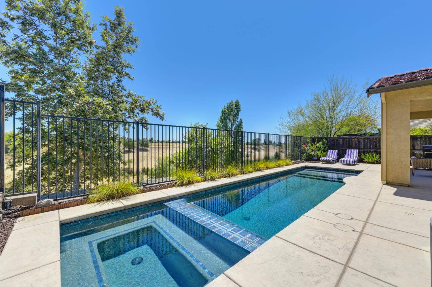 Rocklin, CA 95765,888 Calico DR
