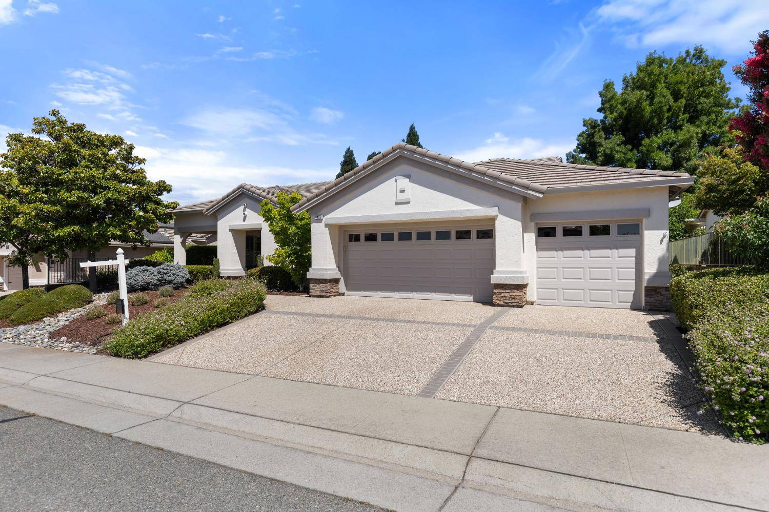 Lincoln, CA 95648,1422 Stone Hearth LN