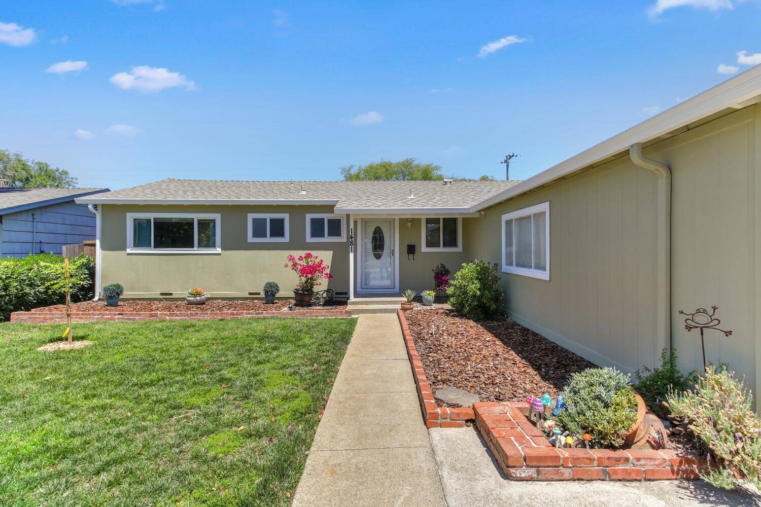 Sacramento, CA 95822,1481 Tiverton AVE