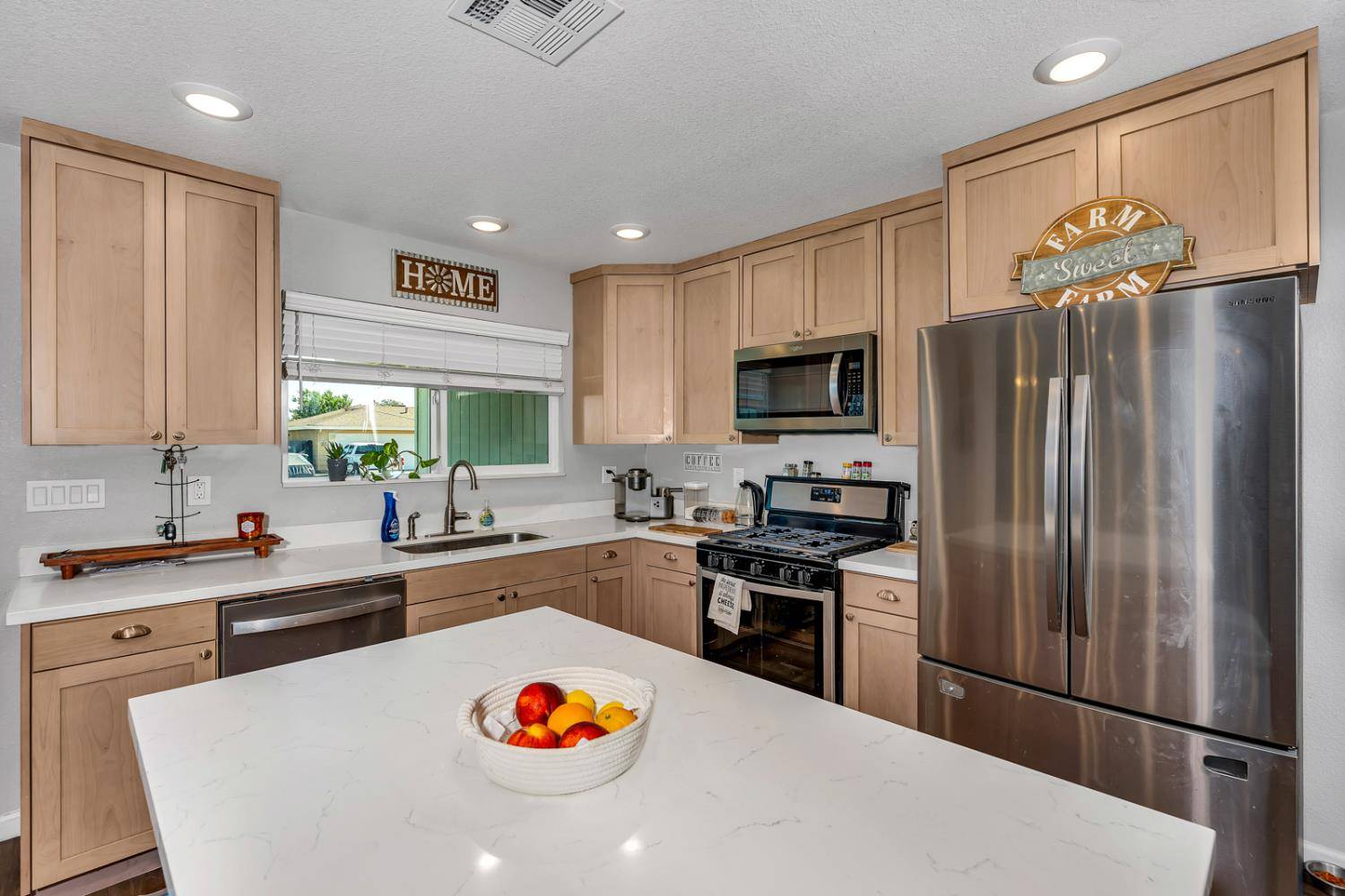 Winton, CA 95388,6566 Eden AVE