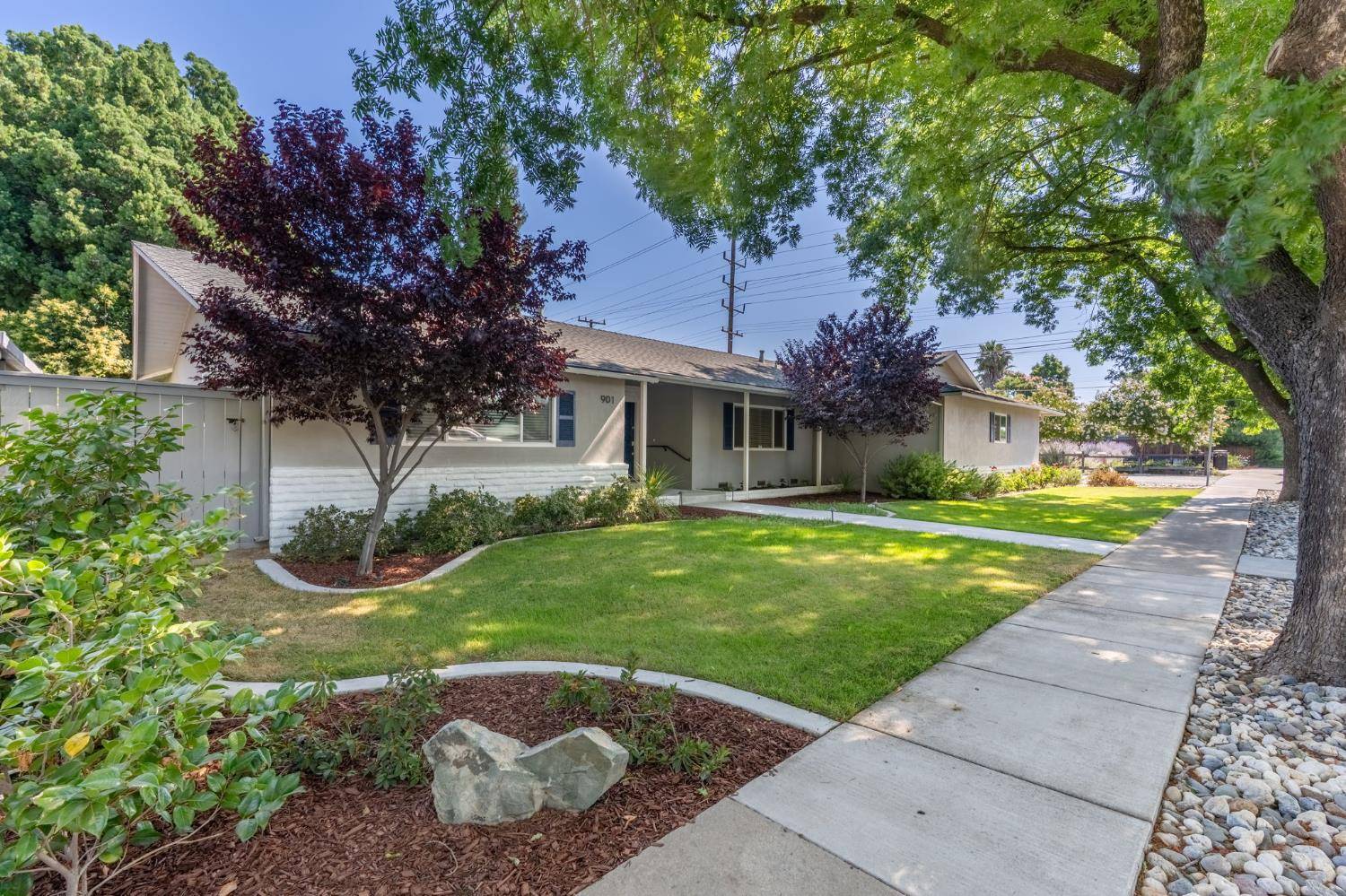 Modesto, CA 95350,901 Leveland LN