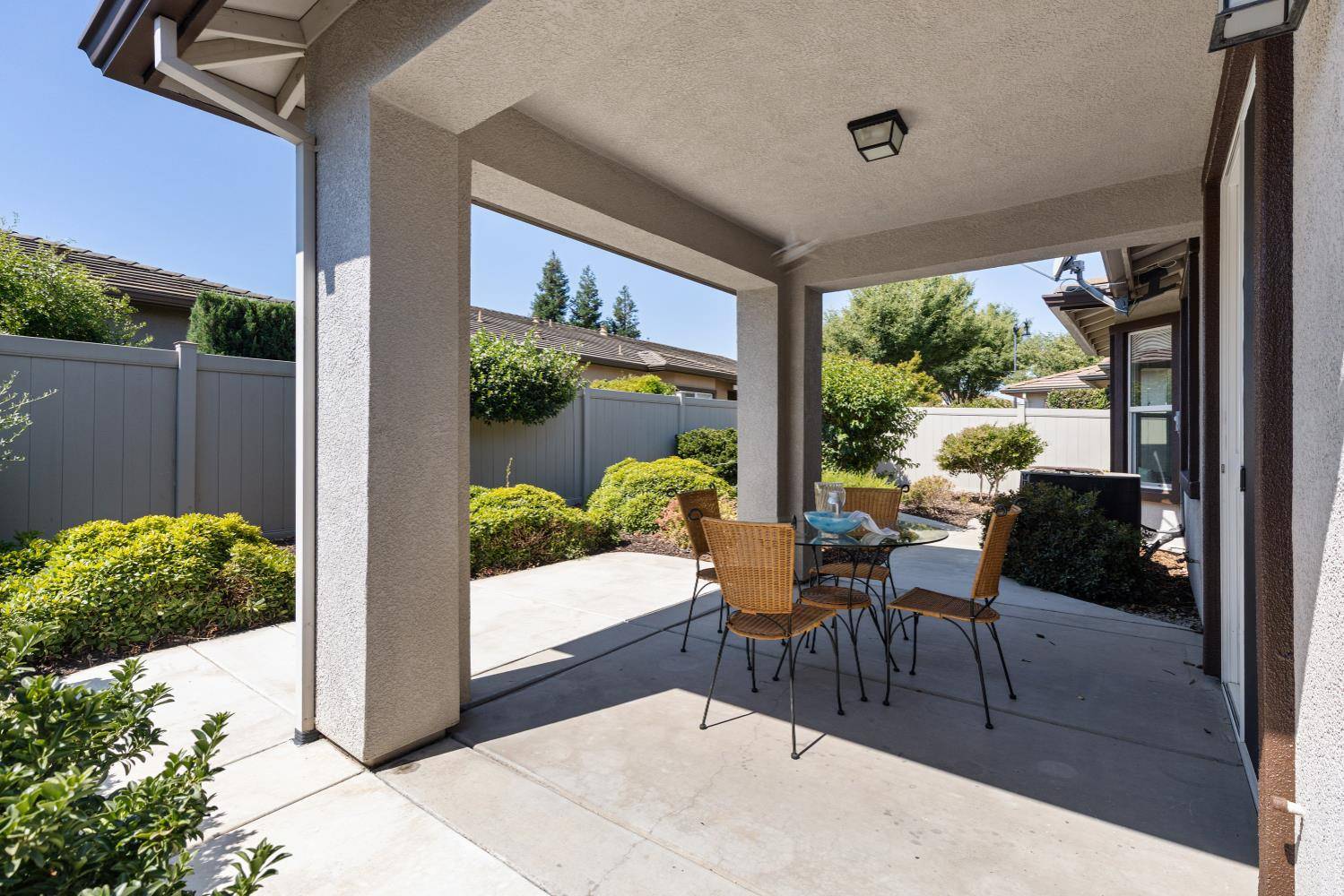 Manteca, CA 95336,2216 Bellchase DR