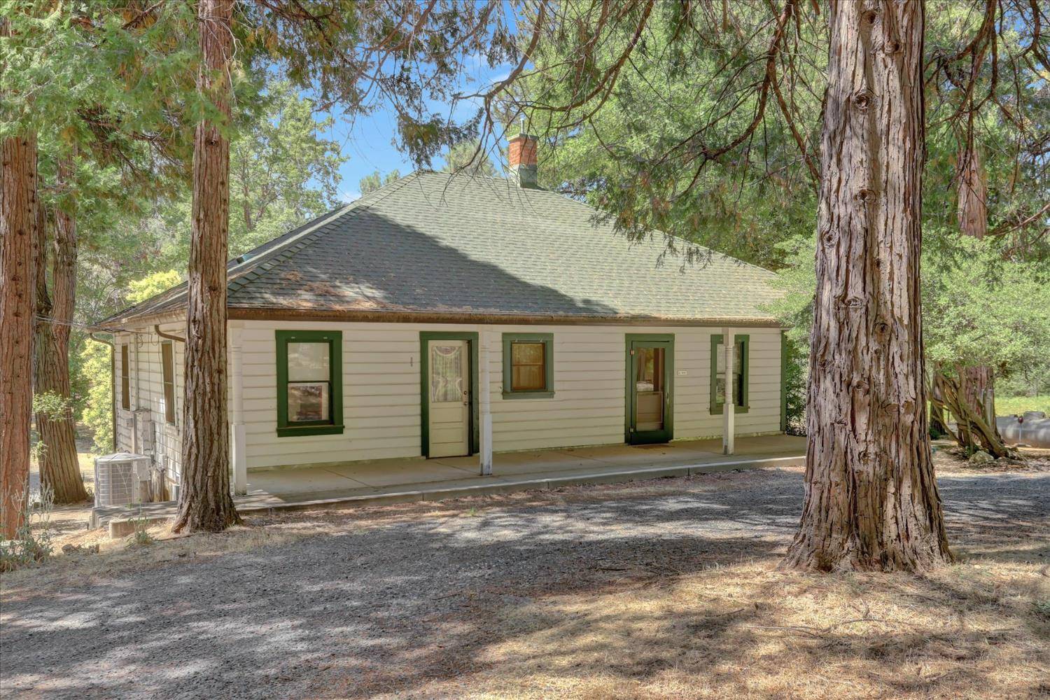 10973 Rough And Ready HWY, Grass Valley, CA 95945