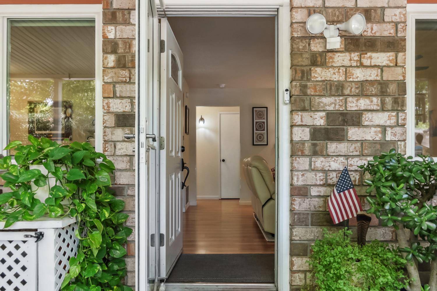Sacramento, CA 95841,5136 Connecticut DR #1