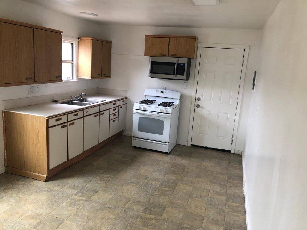 Linda, CA 95901,6198 McLaughlin Way