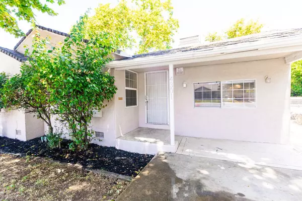 Sacramento, CA 95820,4301 14th AVE