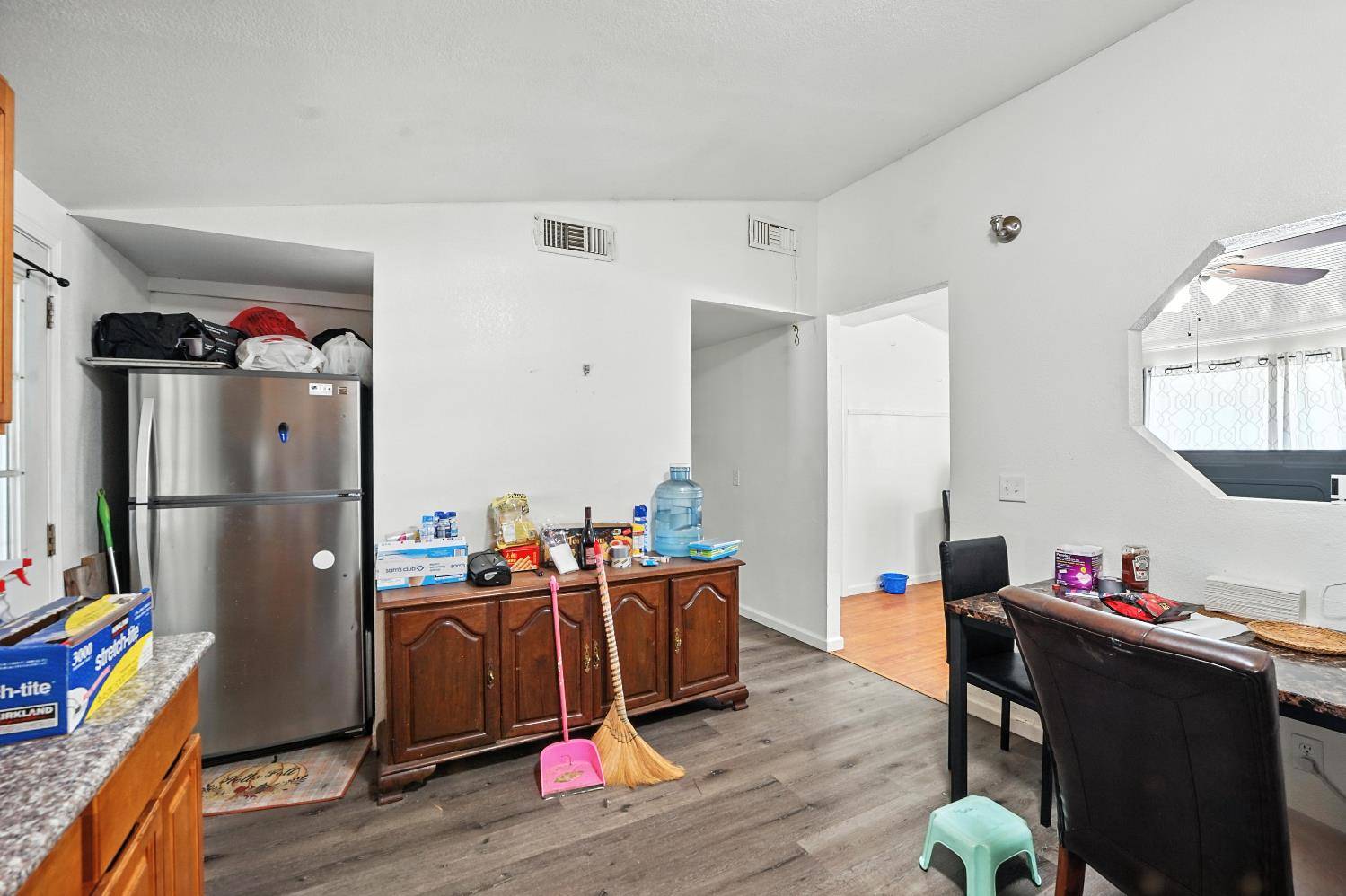 Sacramento, CA 95824,5732 39th ST