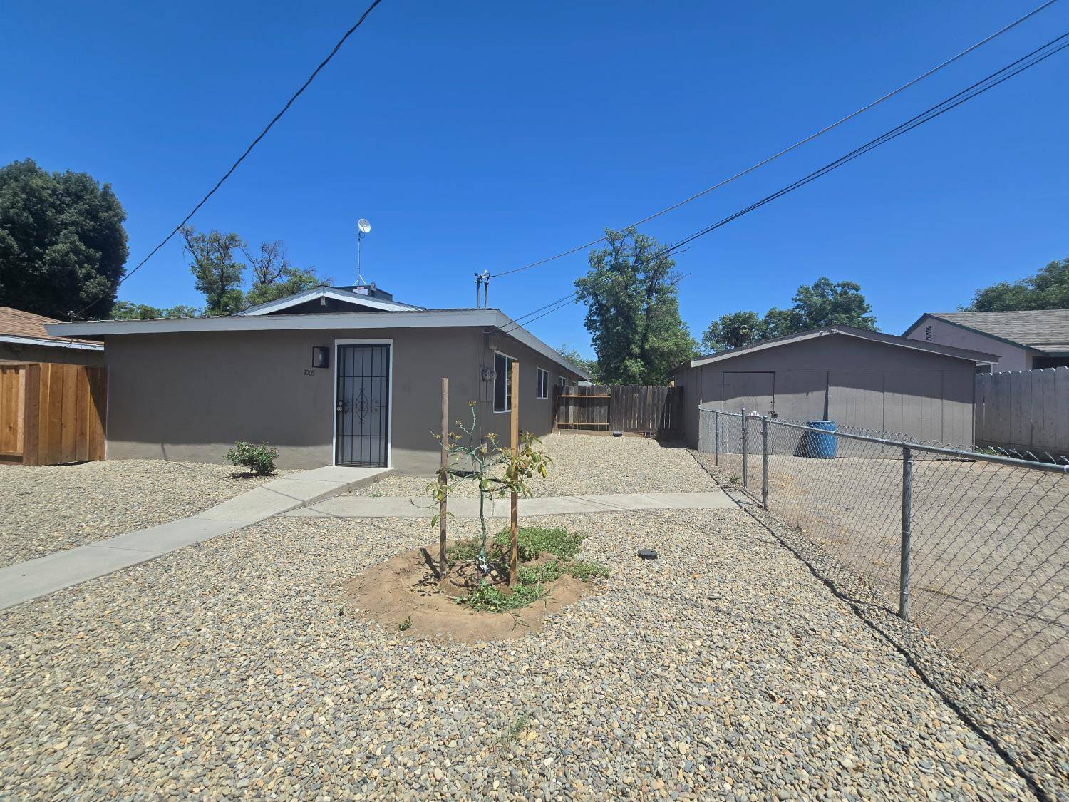Modesto, CA 95351,1004 Middlecoff AVE