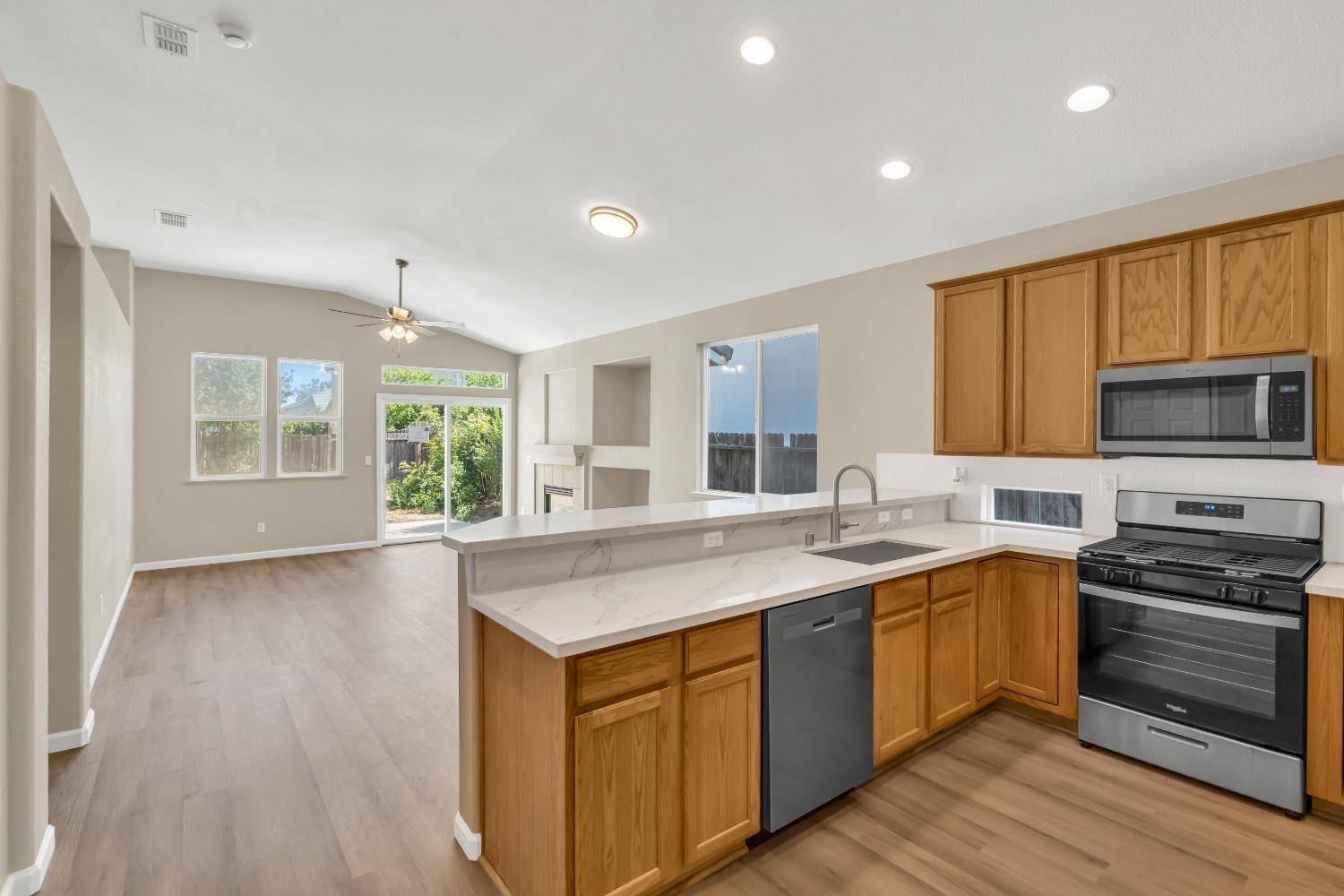 Elk Grove, CA 95758,7475 Whitemore ST