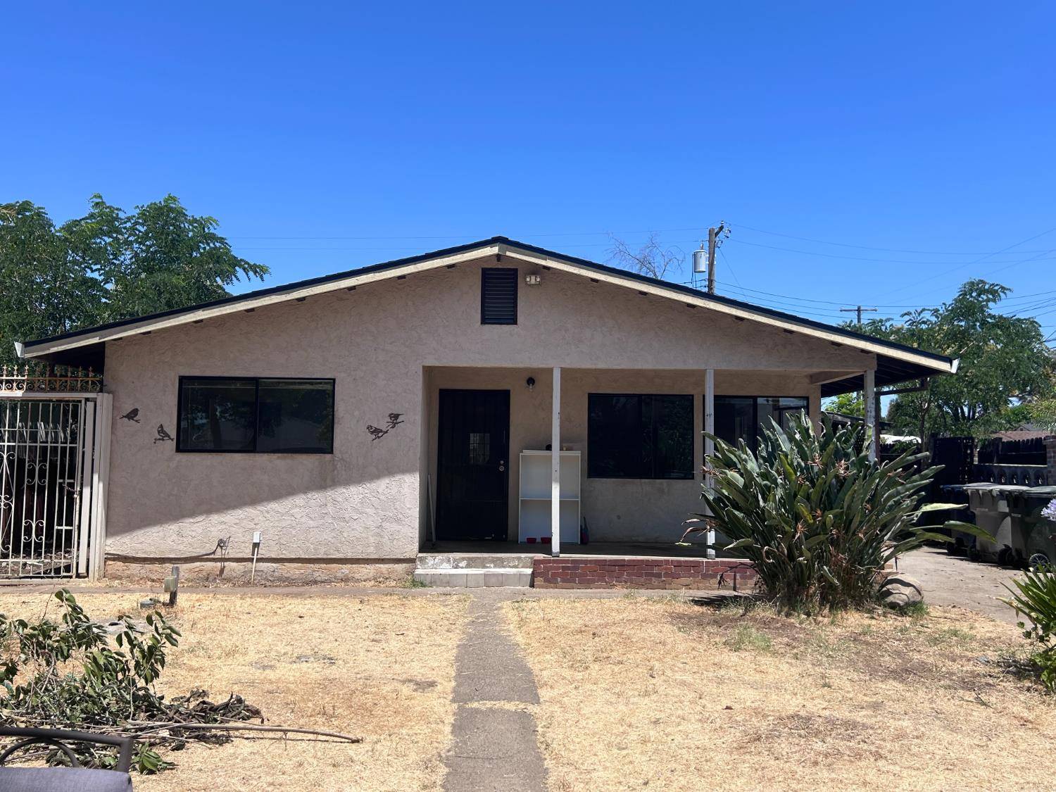 7813 37th AVE, Sacramento, CA 95824