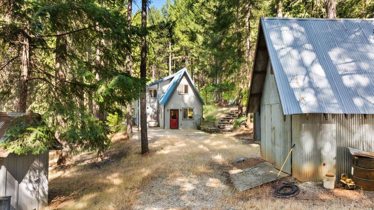 Nevada City, CA 95959,17607 Hooker Oak RD