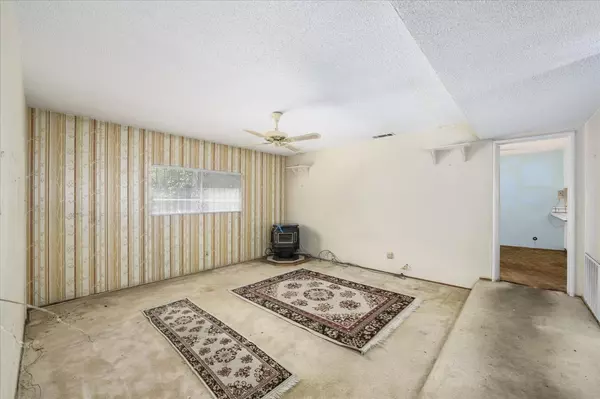 Sacramento, CA 95826,8564 La Riviera DR