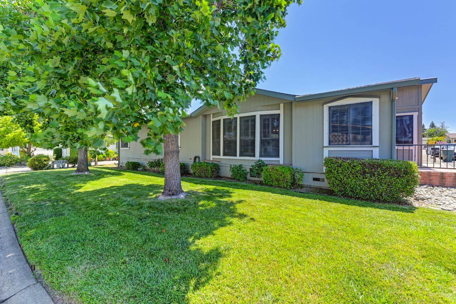 227 lafayette #227, Roseville, CA 95678