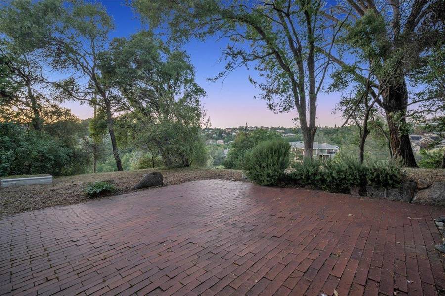 1605 Auburn Folsom RD, Auburn, CA 95603