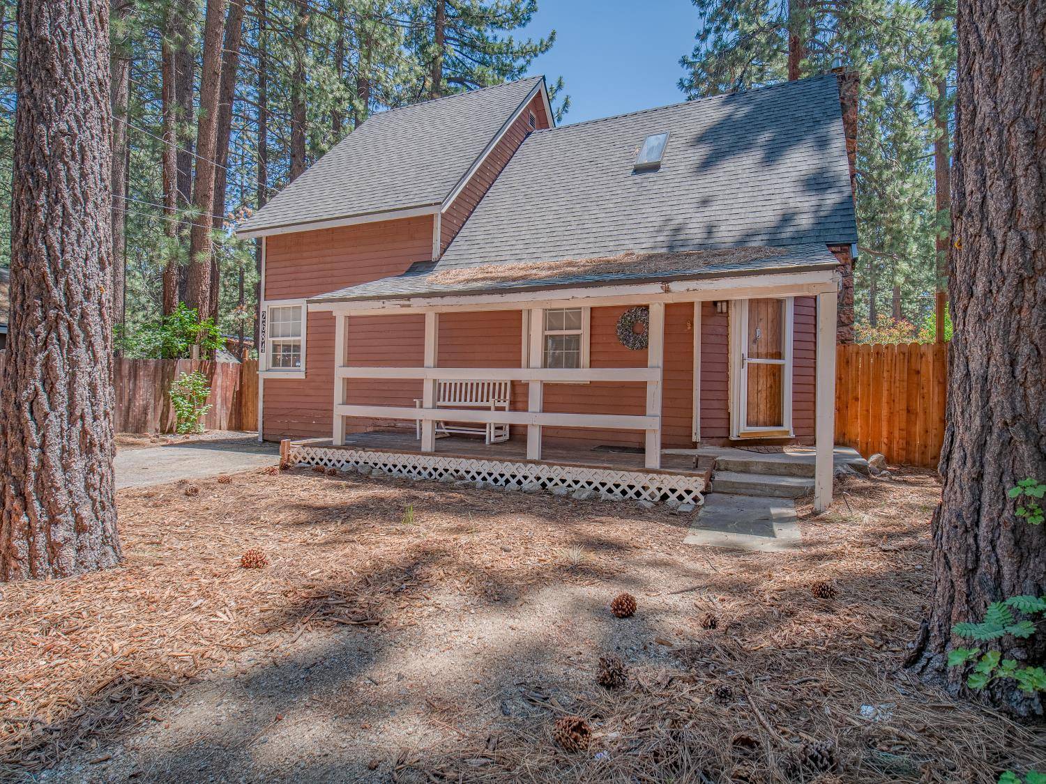 2684 Knox AVE, South Lake Tahoe, CA 96150