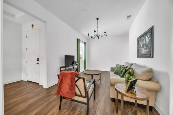 El Dorado Hills, CA 95762,6057 Tanner WAY