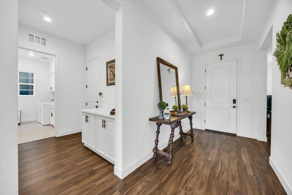 El Dorado Hills, CA 95762,6057 Tanner WAY