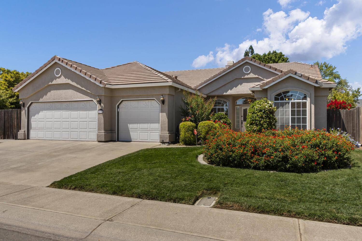 Yuba City, CA 95993,2091 Mann DR