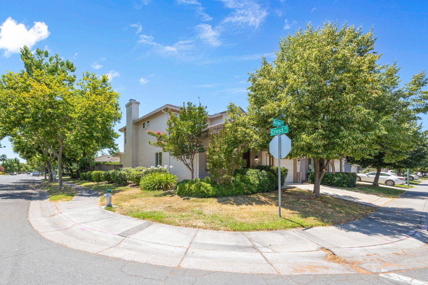 Sacramento, CA 95835,300 Ainger CIR