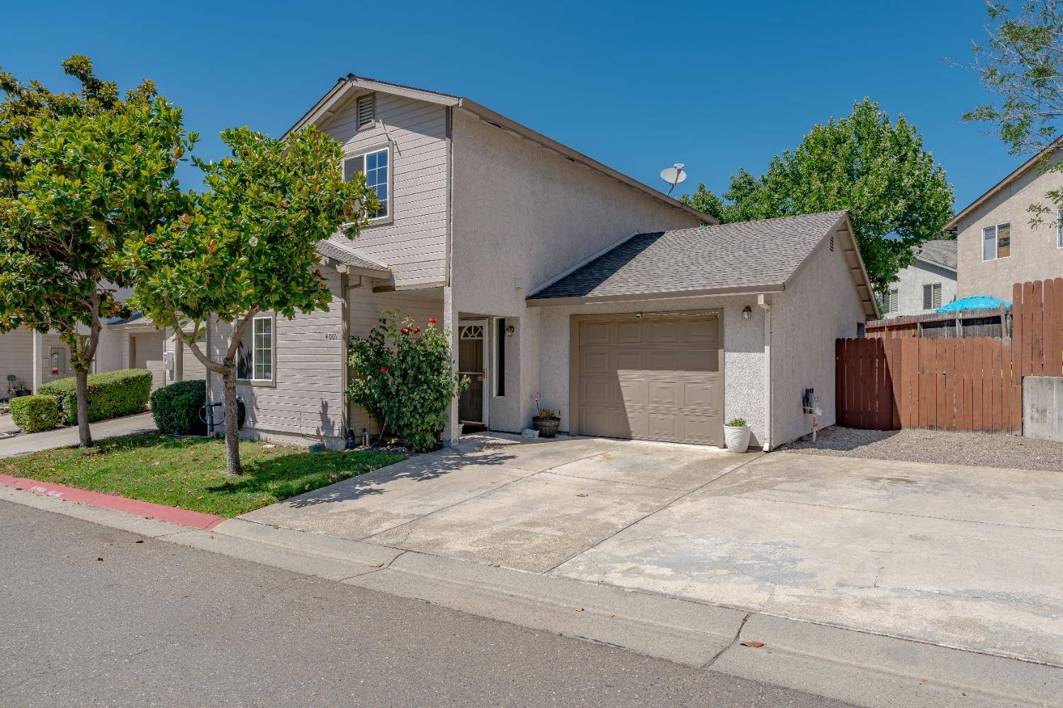 Diamond Springs, CA 95619,4001 Wimbledon DR