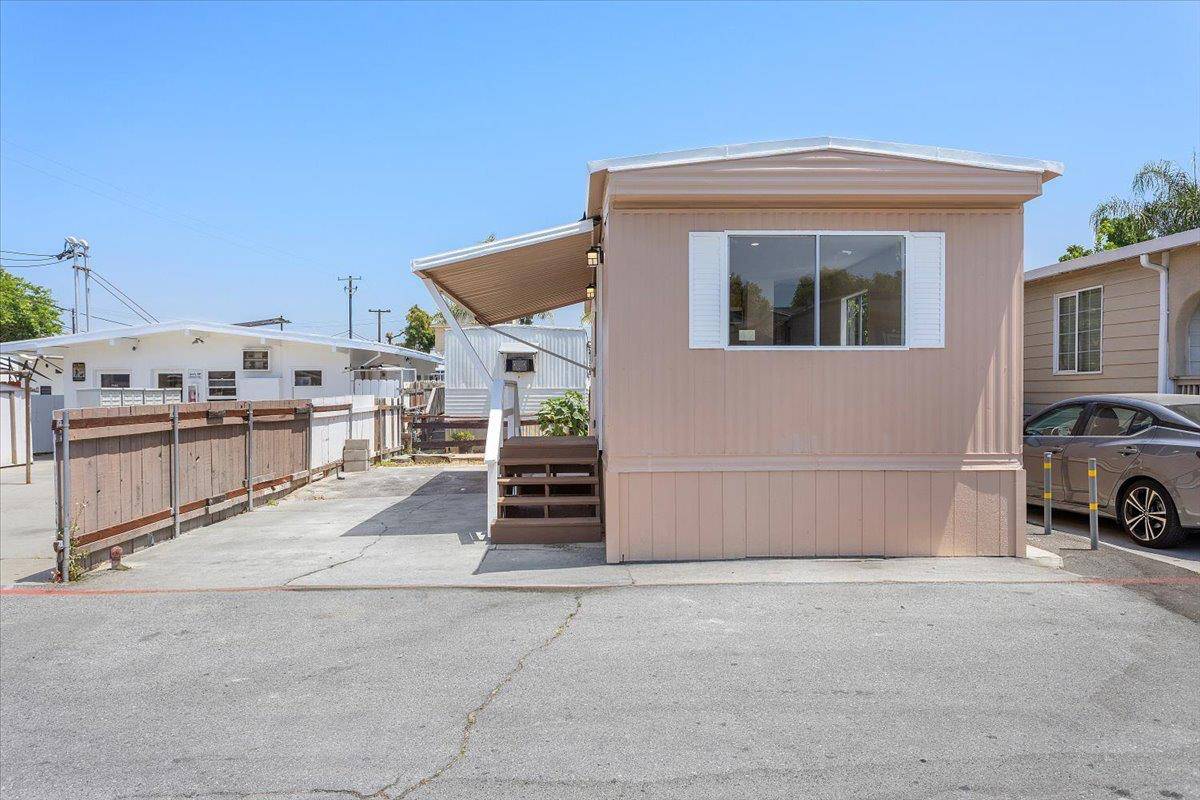 555 McLaughlin Avenue #42, San Jose, CA 95116