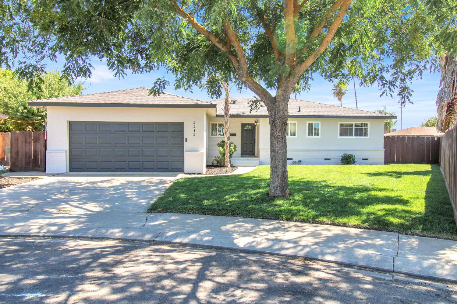 3212 Lotus CT, Ceres, CA 95307