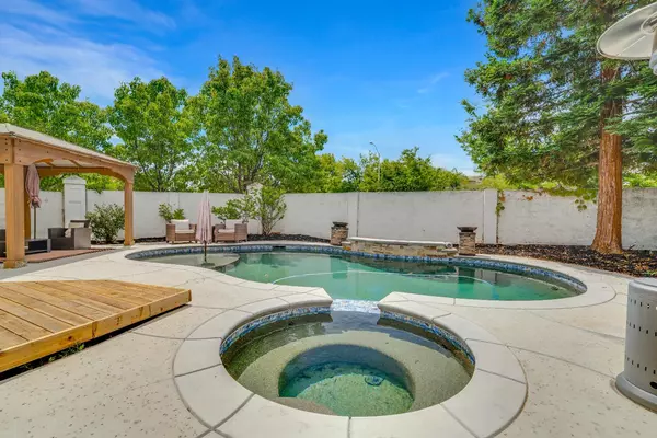 Antioch, CA 94531,1724 Kern Mountain WAY
