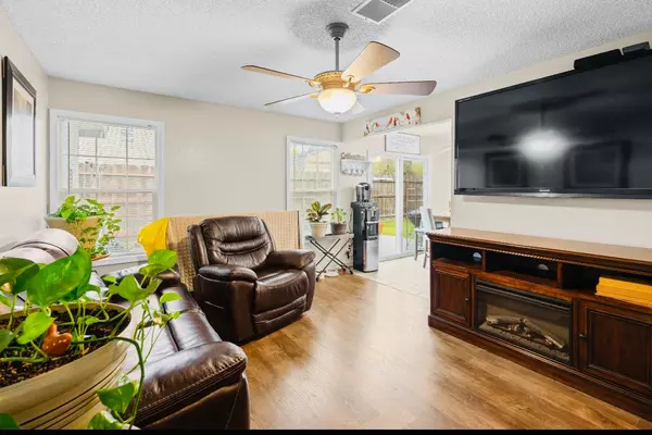 Modesto, CA 95354,508 Mary Todd LN