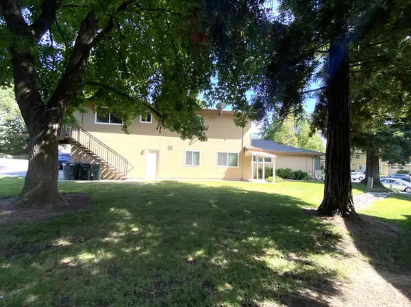 Sacramento, CA 95841,5122 Rhode Island DR #2