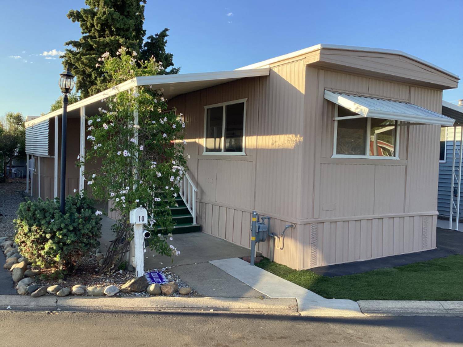 10 Nobel Crest LN, Rancho Cordova, CA 95670