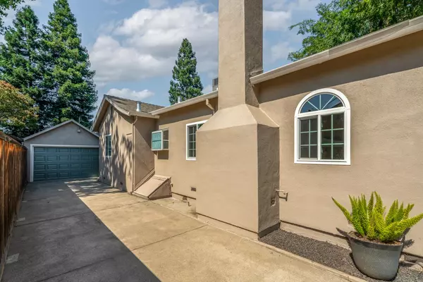 Sacramento, CA 95819,4240 C ST