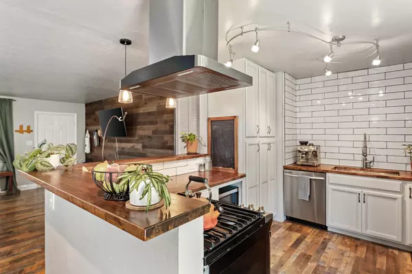 West Sacramento, CA 95605,861 Beardsley DR