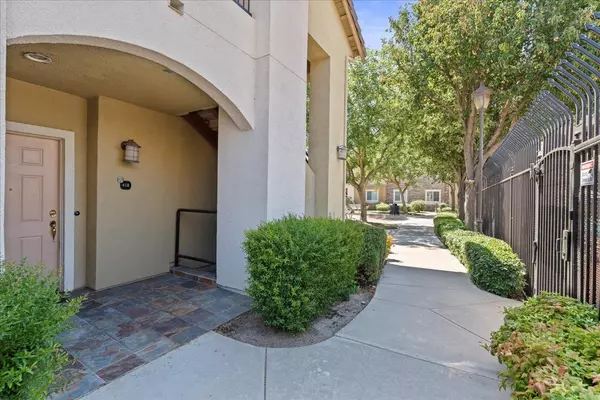 Turlock, CA 95382,1360 Shady LN #418