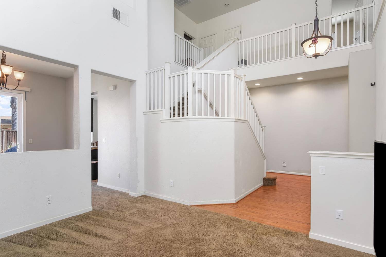 Oakdale, CA 95361,553 Stetson DR
