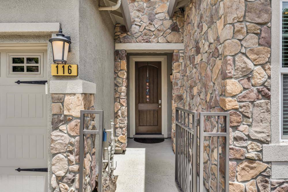 Roseville, CA 95661,116 Dempsey CT