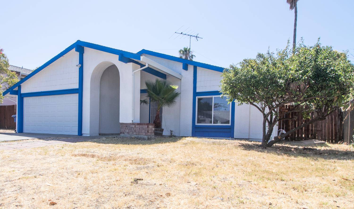 Sacramento, CA 95823,4300 Armadale WAY