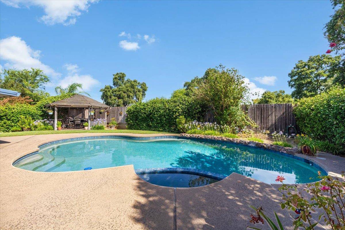 5731 Haskell AVE, Carmichael, CA 95608
