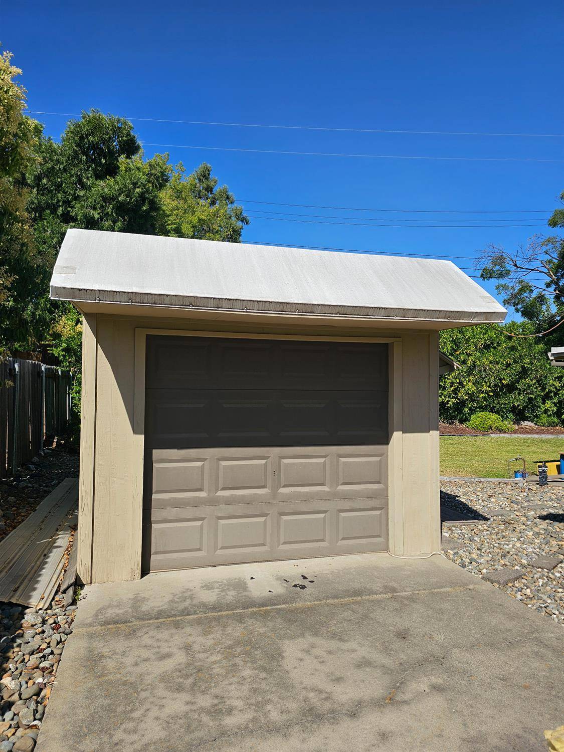 Carmichael, CA 95608,3832 Ballard DR