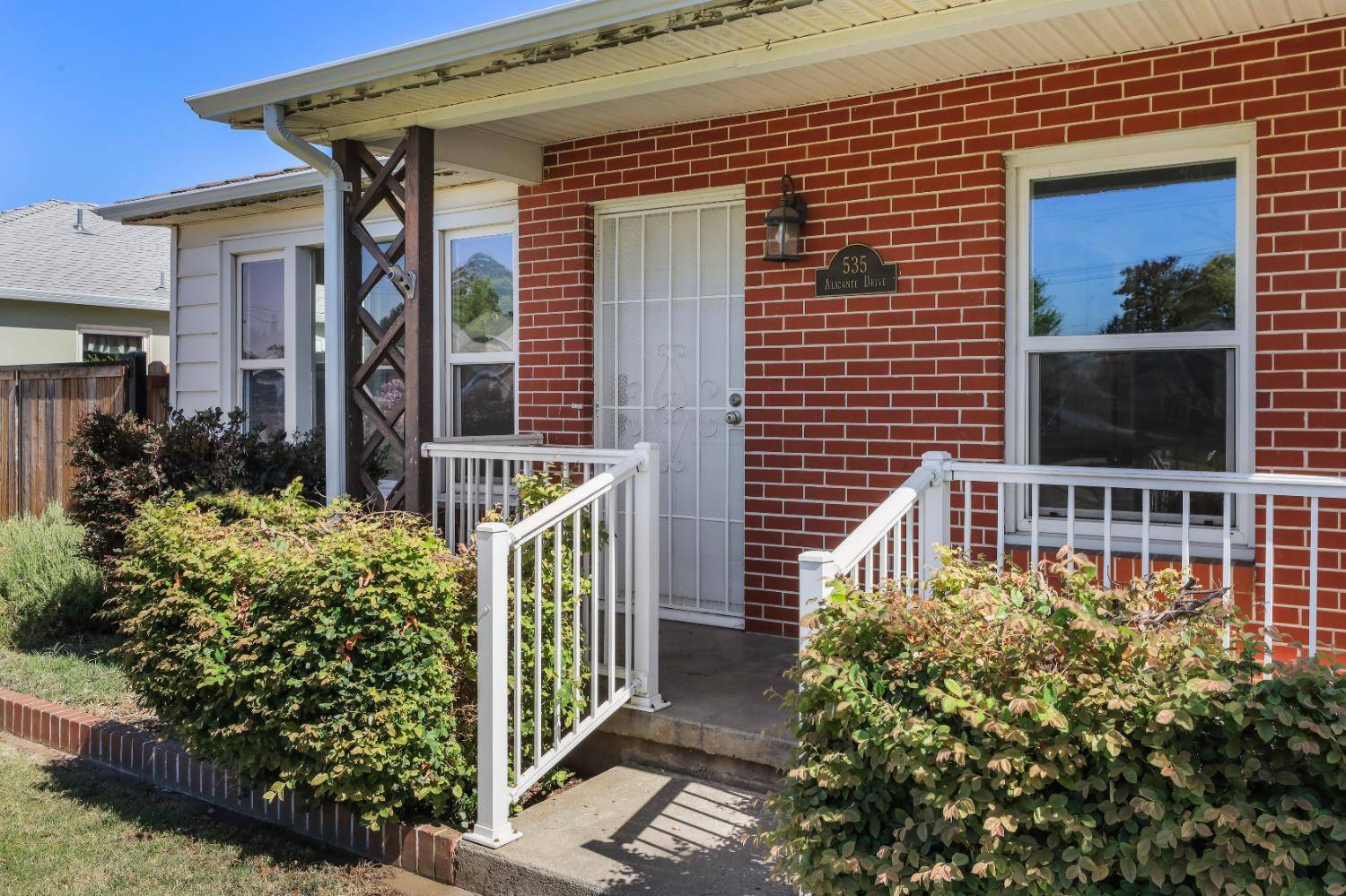 Lodi, CA 95240,535 Alicante DR