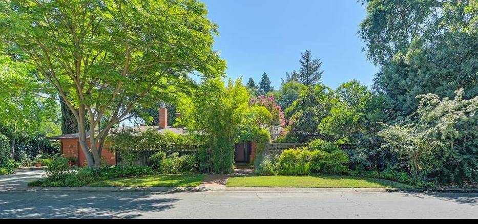 Davis, CA 95618,27413 Meadowbrook DR