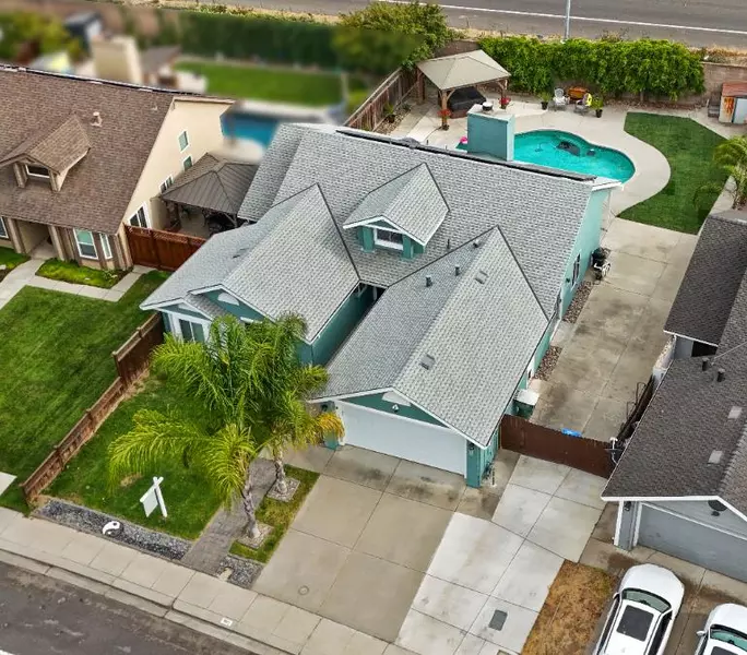962 Mission Ridge DR, Manteca, CA 95337