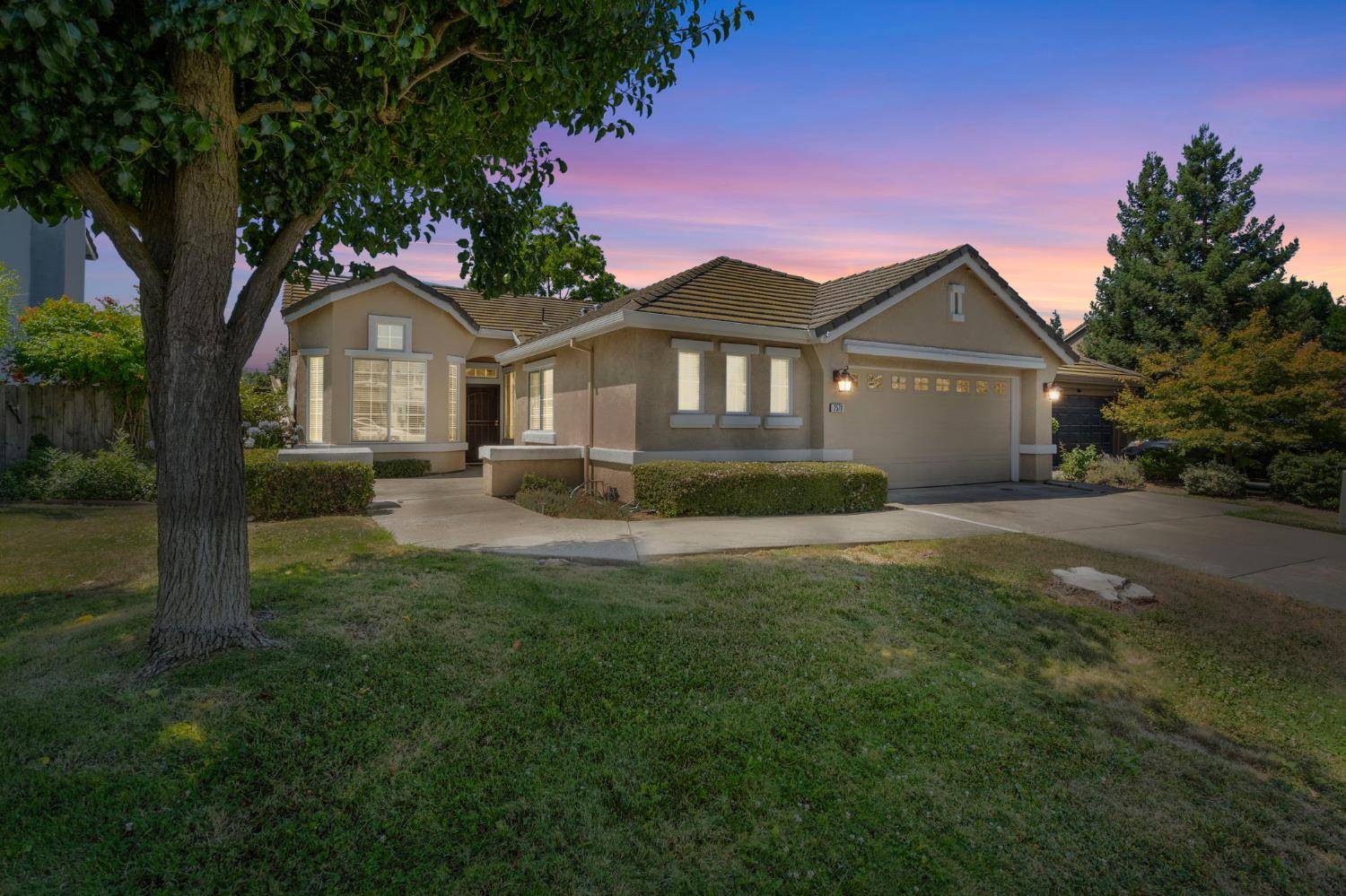 2578 Knobcone LN, Lodi, CA 95242