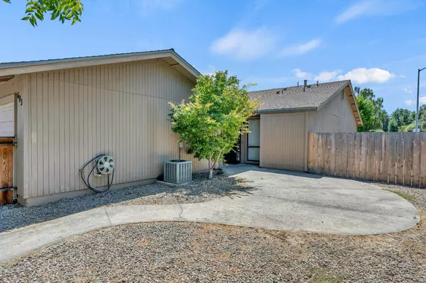 Stockton, CA 95219,6039 Carolina CIR
