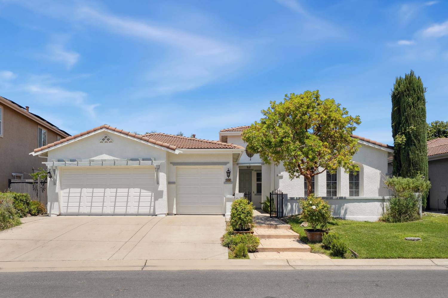 Sacramento, CA 95835,5054 Stroman LN