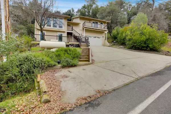 Penn Valley, CA 95946,18864 Jayhawk DR