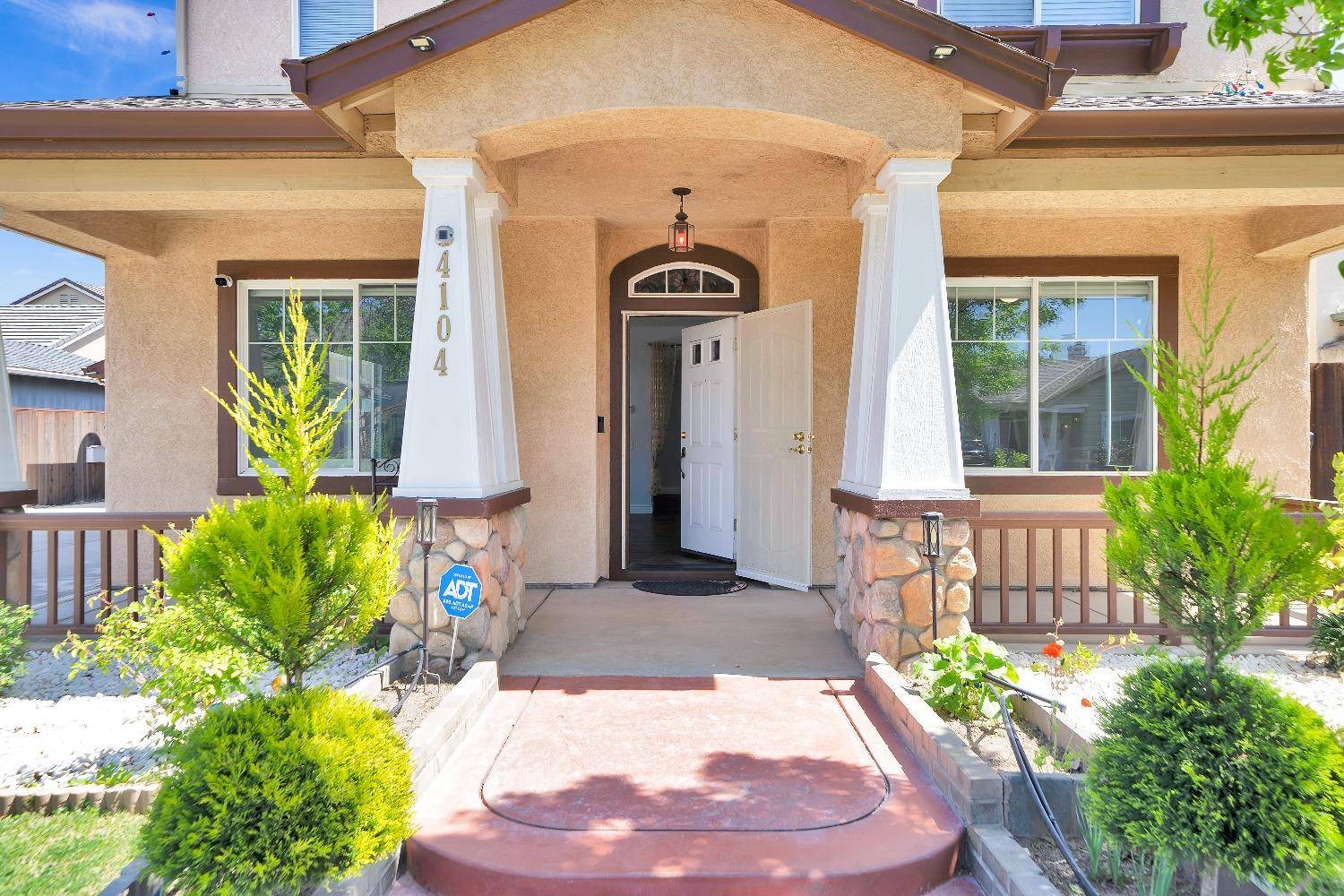 Modesto, CA 95356,4104 KEEPSAKE DR
