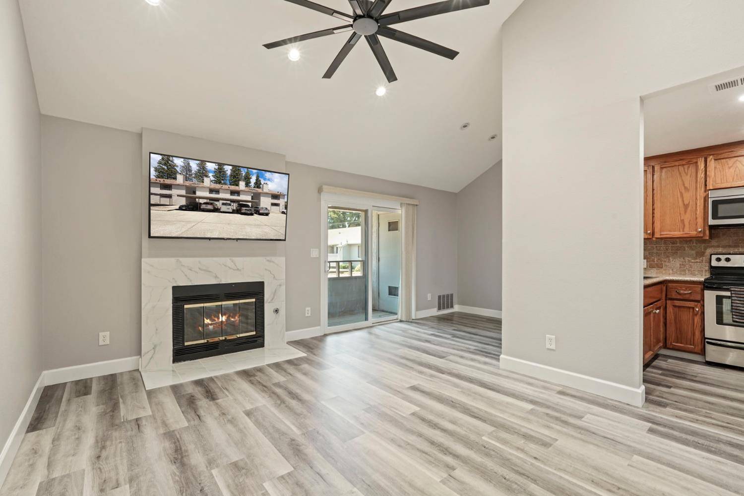 625 N Church #4, Lodi, CA 95240