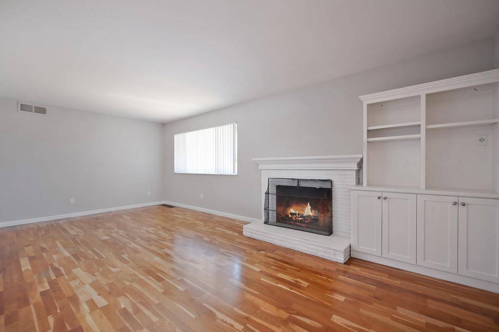 Sacramento, CA 95841,4516 Myrtle AVE